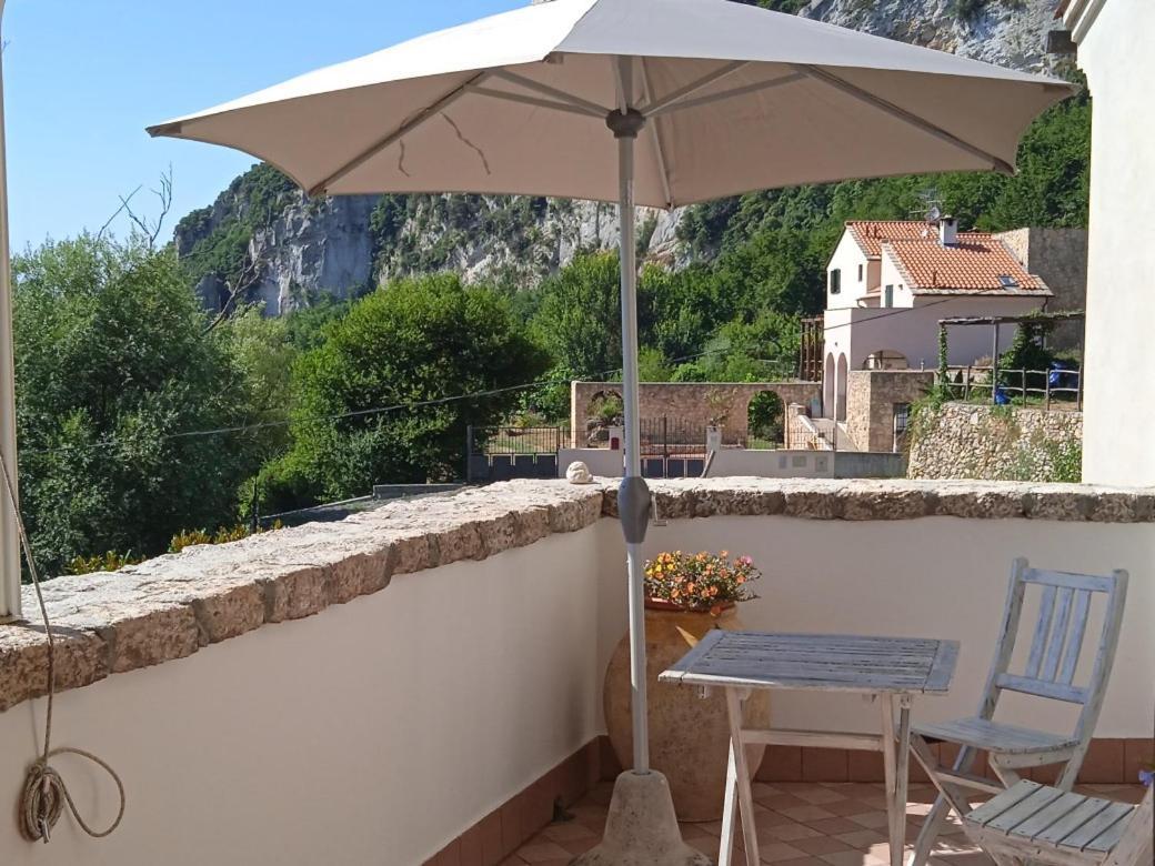 B&B Rubando Le Nuvole Orco Feglino Luaran gambar